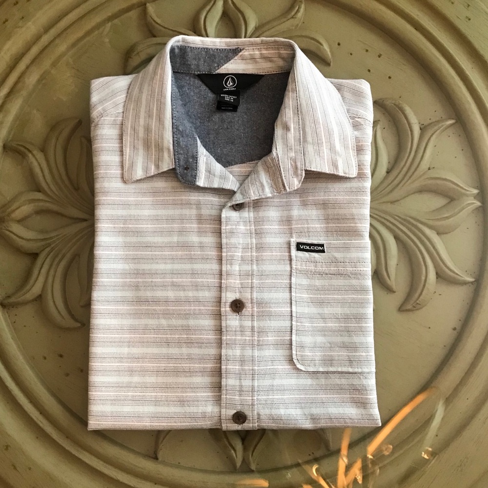 Boys M 10 Volcom aqua striped SS button down shirt